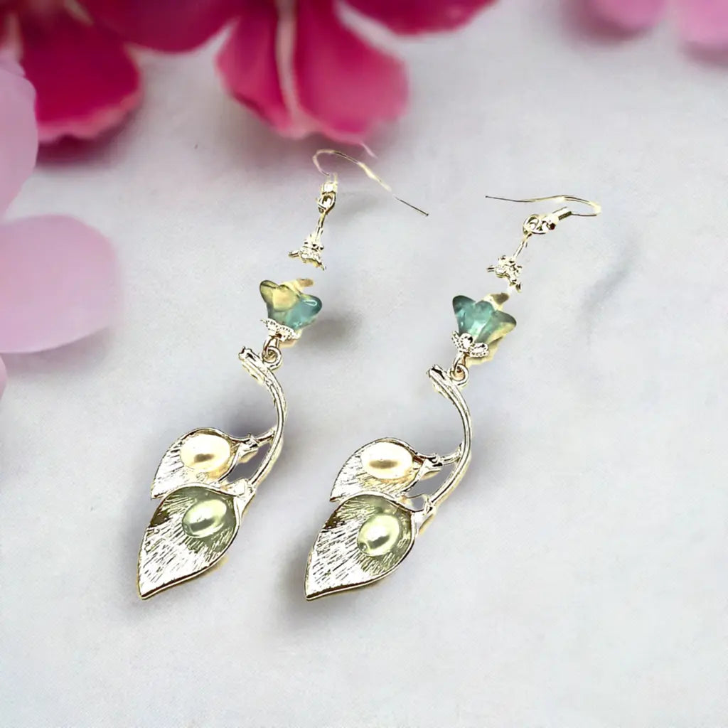 Shiny silvery Cala Lily Czech earrings