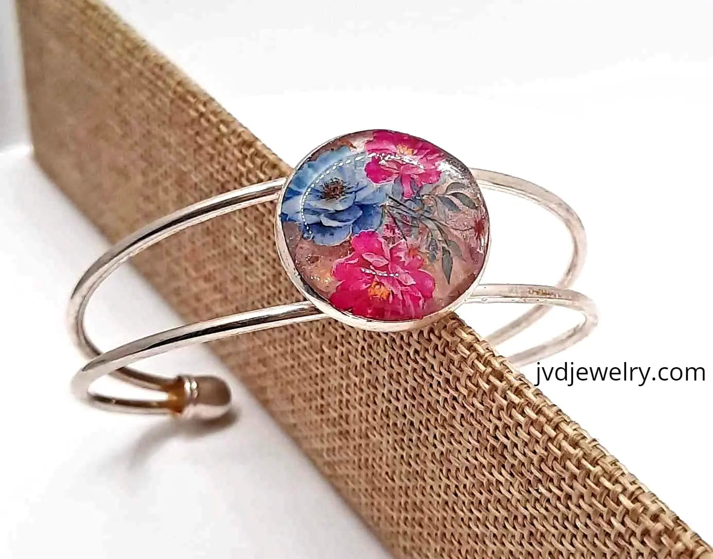 Purple flower adjustable silver bracelet by Josie