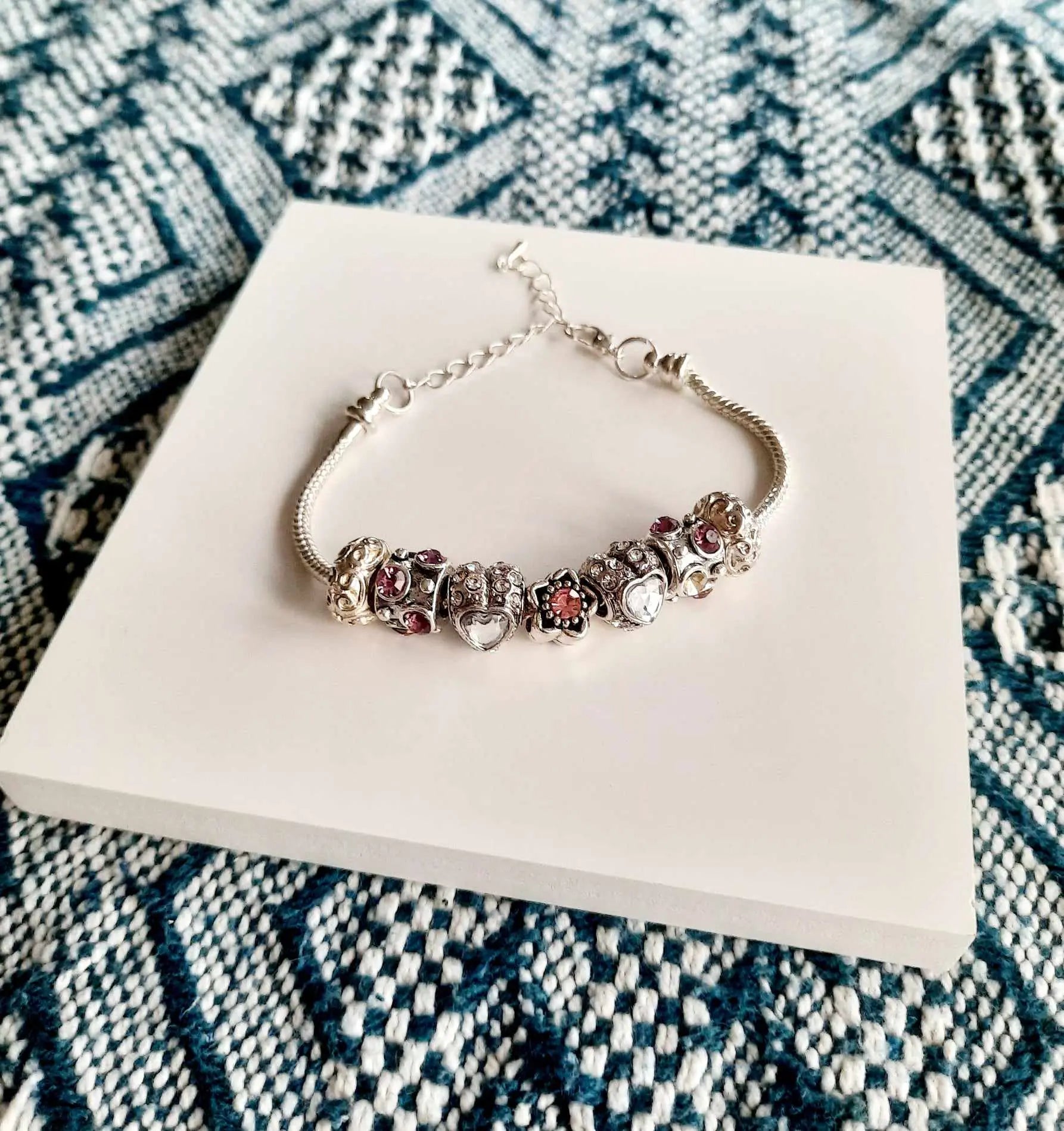 Euro beads light pink silver-plated bracelet