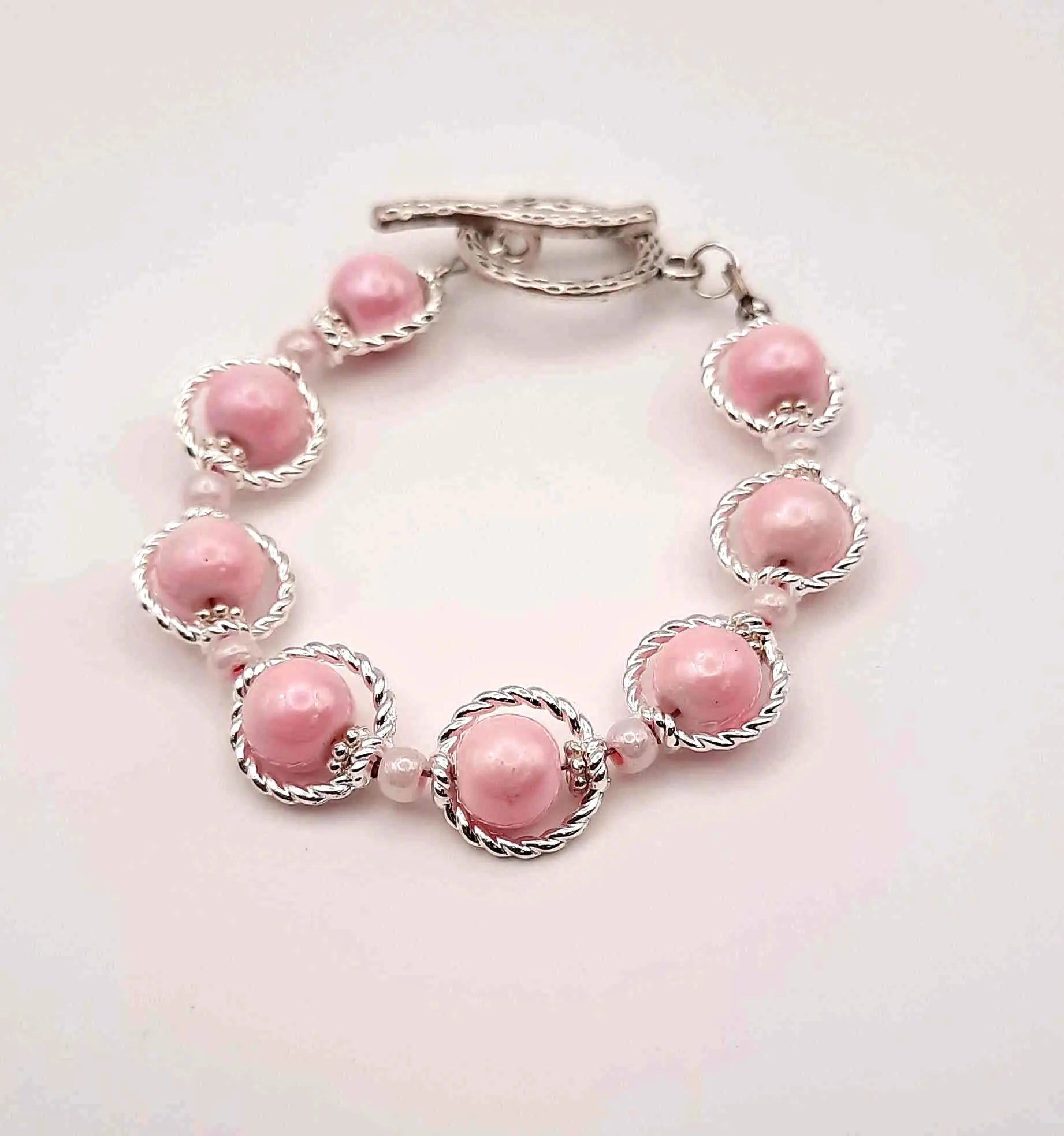 Pink glass pearl bracelet - Image #1