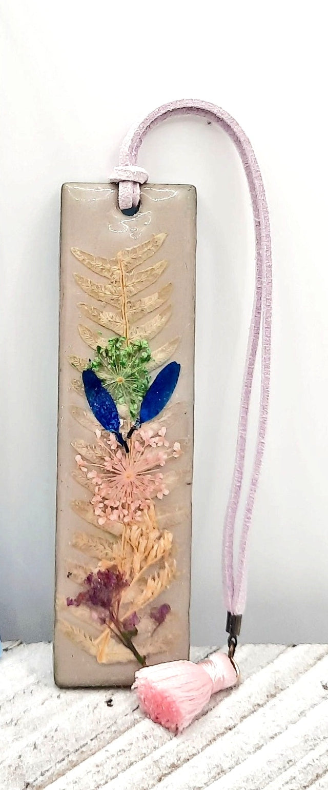 3.5inches Handcrafted dried flower bookmark by JVD resincrete accessories