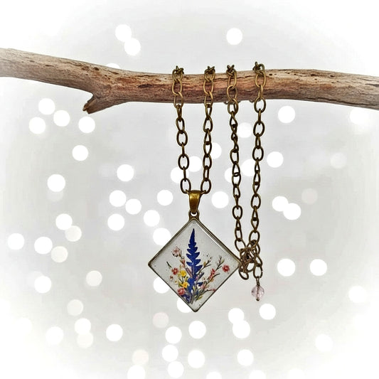 Resin Flower Necklace bronze chain women