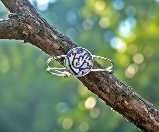 Adjustable silver handcrafted resin dove bracelet