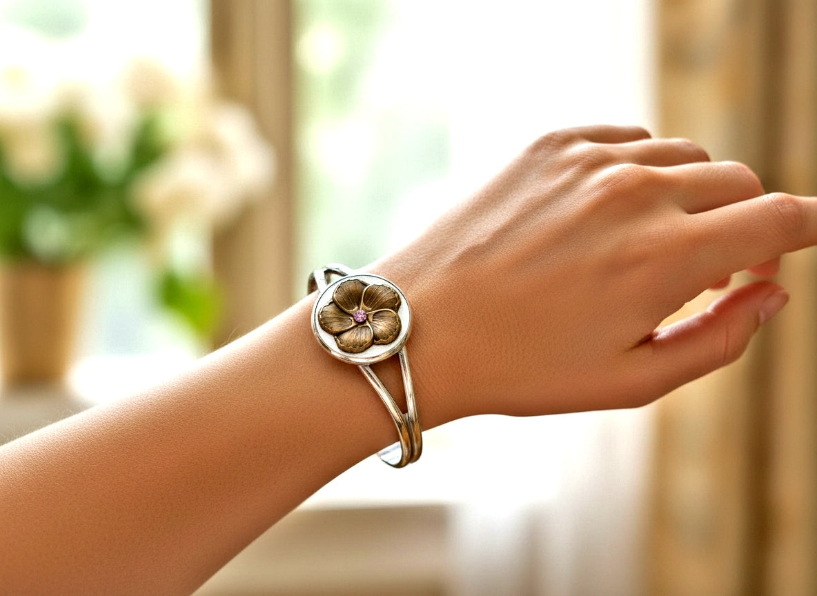 Handcrafted silver bracelet adjustable