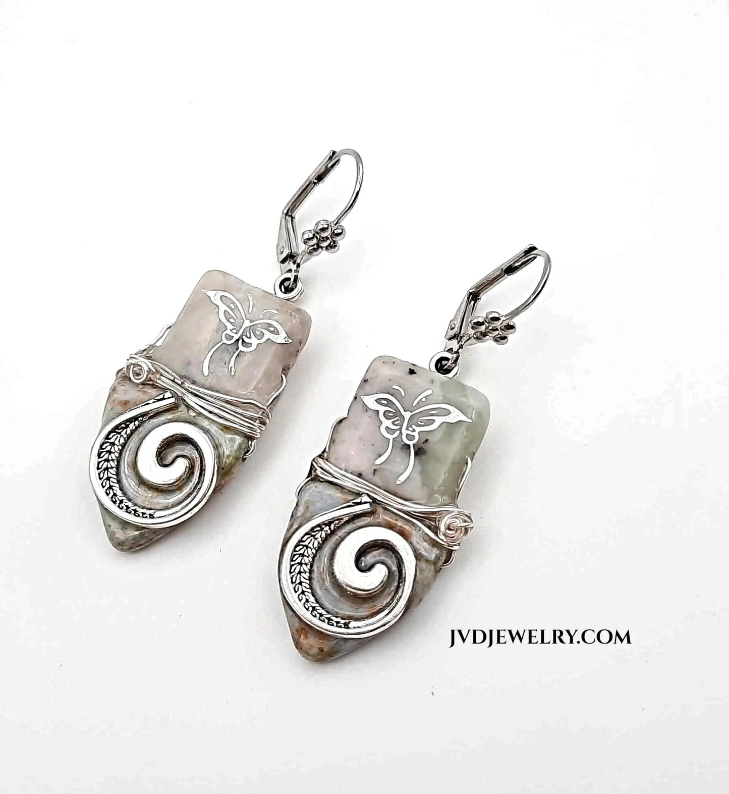 Boho Jade handcrafted short earrings - Image #1