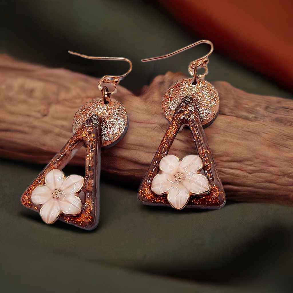 Resinecrete triangle flowers glitters short earrings