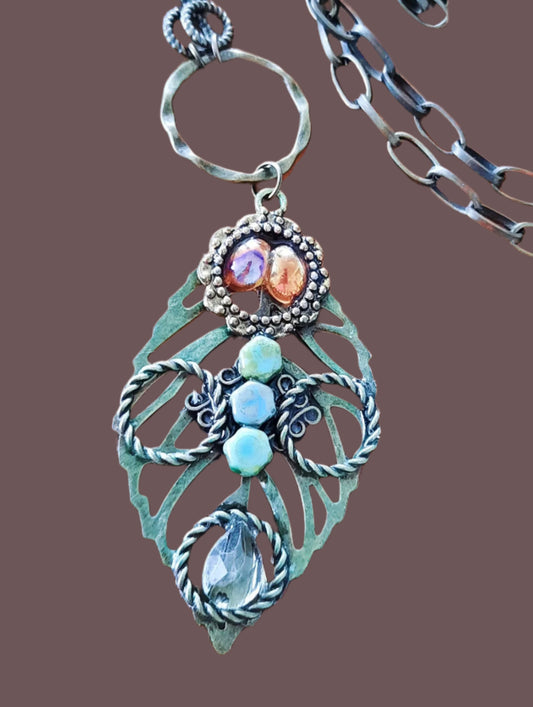 Boho style leaf necklace